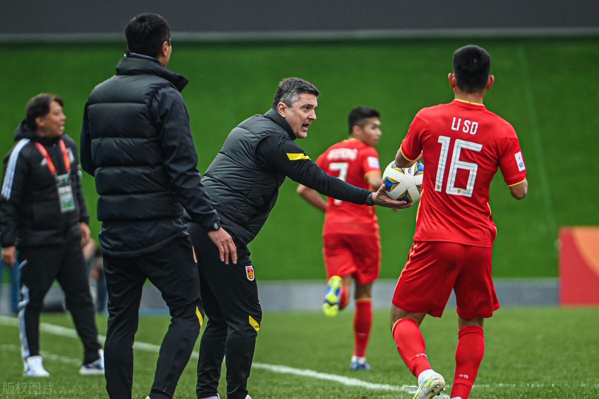 cctv5现场直播中国男足对沙特男足,cctv5直播男足中国韩国首发