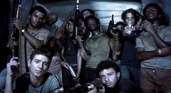 巴西贫民窟毒贩真实视频,中国记者探寻巴西贫民窟毒贩