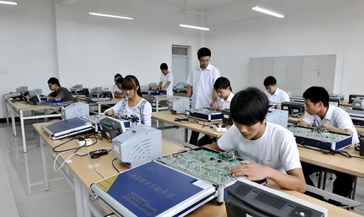 工科类专业就业前景好的专业排名,哪些工科类的专业就业前景好