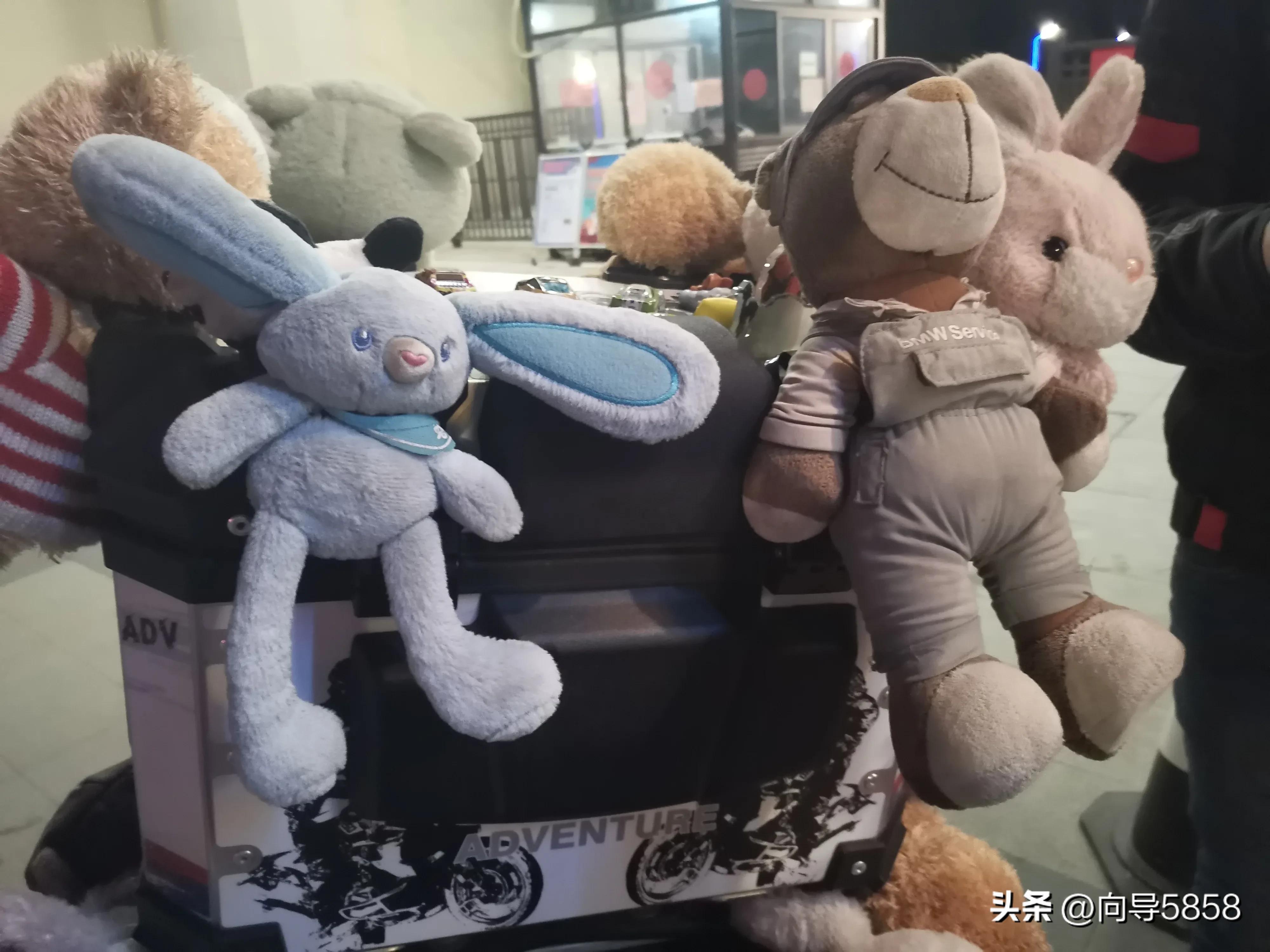 昨晚巧遇一位头脑活络的小哥，在内卷的大环境下，他这样赚钱！