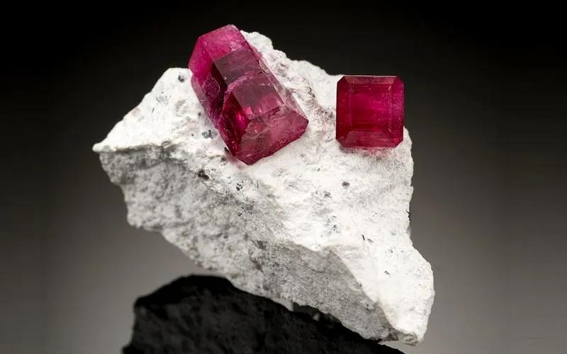 世界上最稀有的十大石头,世界上最有价值的22种石头