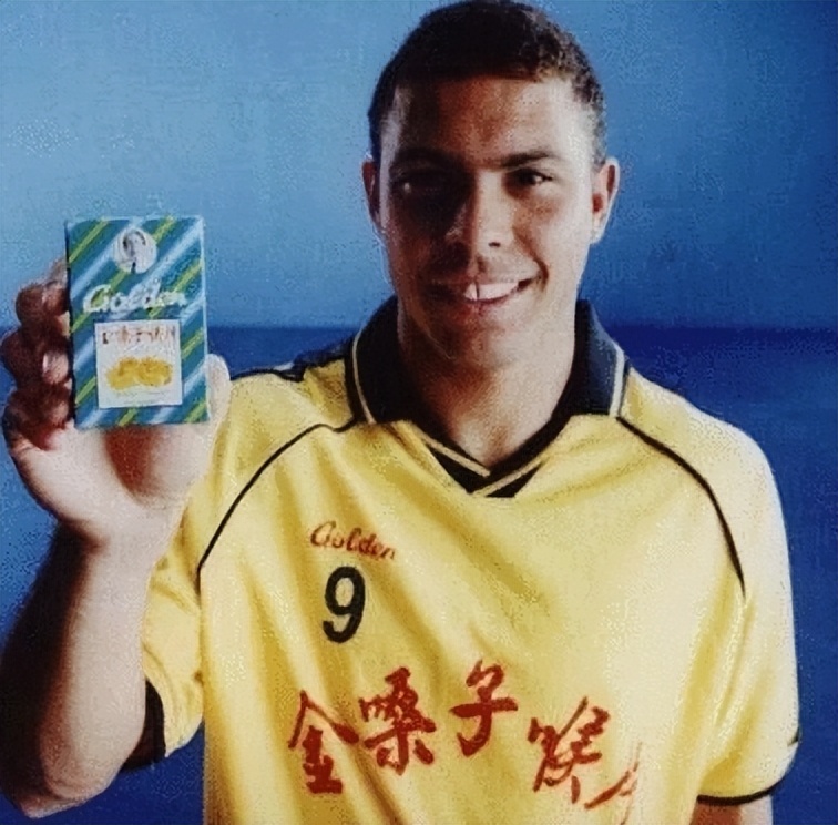 罗纳尔多个人生涯纪录,罗纳尔多背后的故事