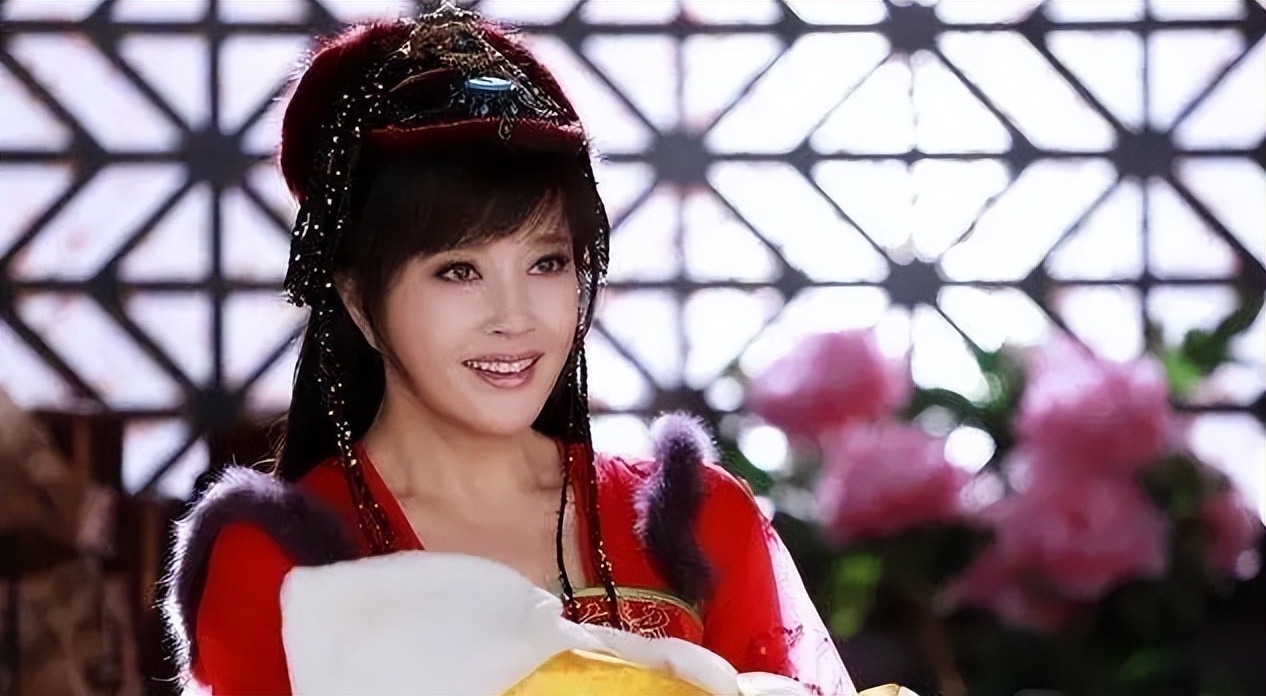 女明星假摔名场面,心机女星假摔