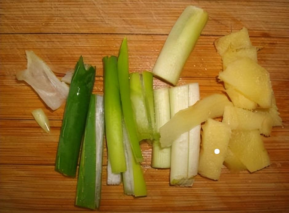 凉拌菜的五种常用料汁怎么调,凉拌菜的料汁怎样配才好吃