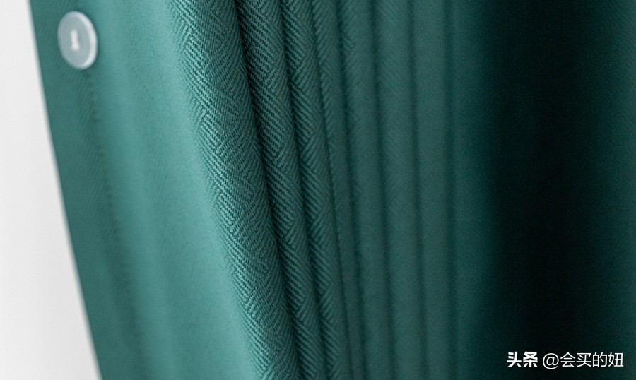 如何选便宜美观实用的窗帘,店铺一般装什么窗帘好看