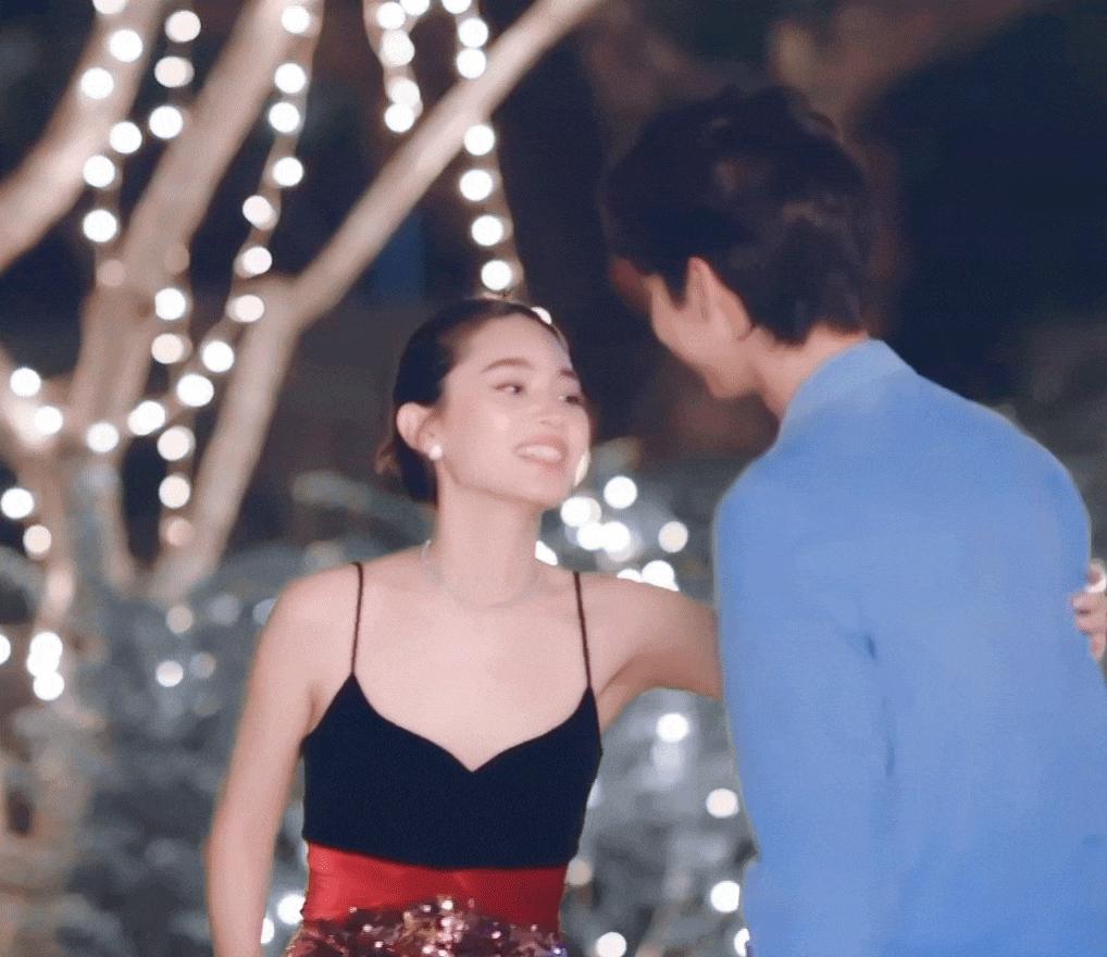 关之琳将拍卖私藏珠宝做慈善,关之琳拍卖51件私人珠宝真假