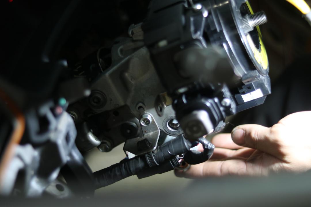 搞了辆“破烂不堪”05年凌志LS430，进厂翻新重造，复活又变新车