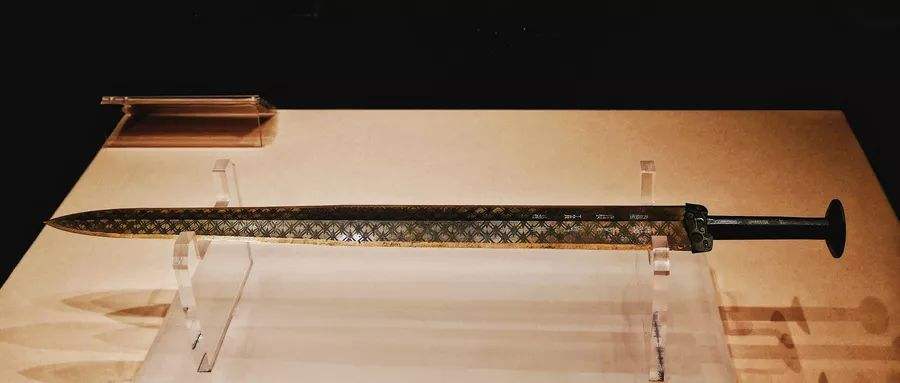 呼儿烹鲤鱼中有尺素书,呼儿烹鲤鱼