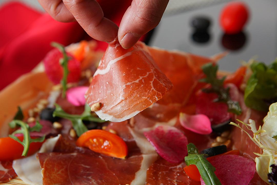 伊比利亚火腿怎么这么多筋,伊比利亚火腿独一无二的5个原因