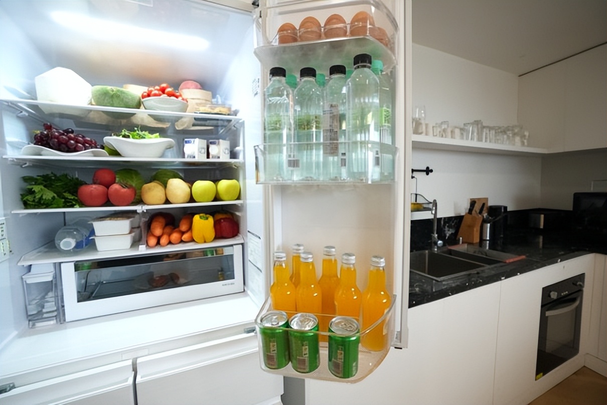 空间少没地方囤货？试试这个巨能装的日立54NC冰箱