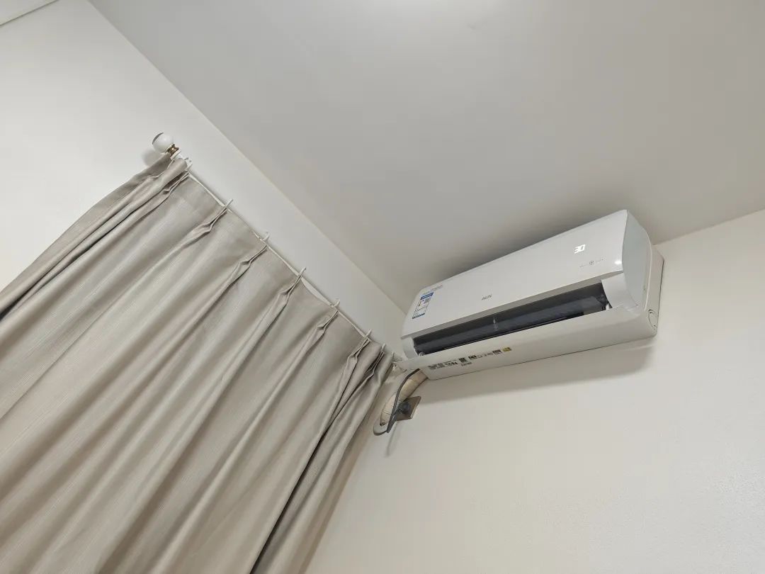 室内太热有快速降温的小妙招吗,在没有空调的房间怎么快速降温