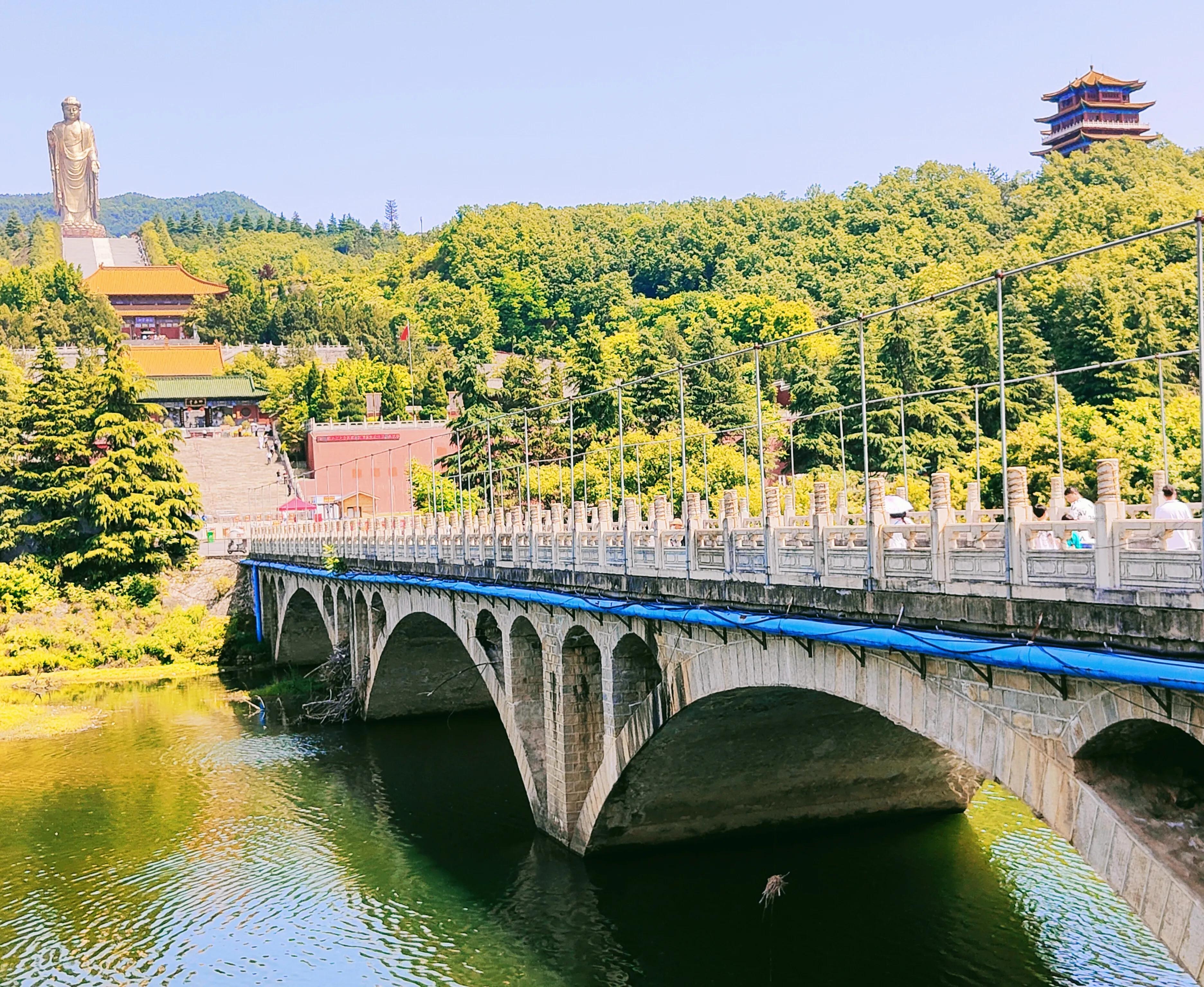 鲁山中原大佛,河南鲁山中原大佛