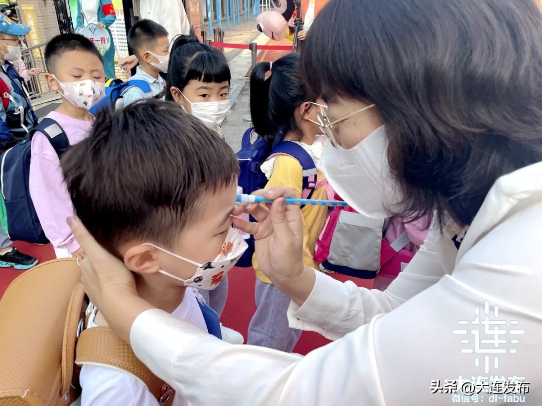 又有一批学生返校复学,近2000名学生疫情期间返校