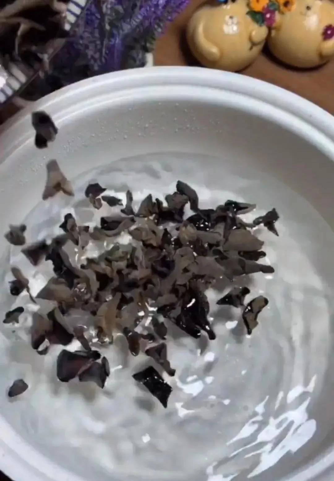 减脂餐魔芋木耳,比泻药还管用的一道减脂餐