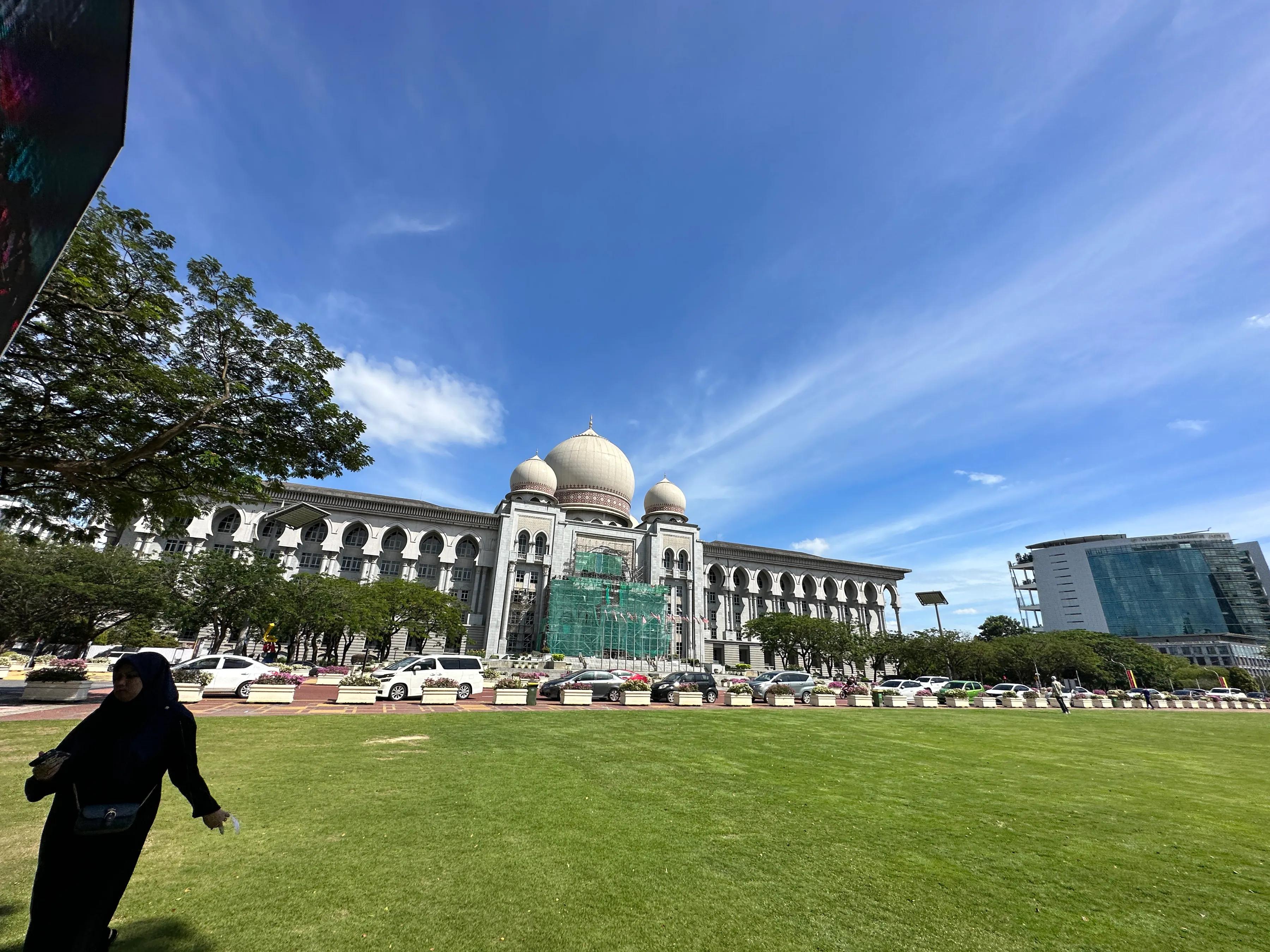 才知道吉隆坡行政中心“搬家”了，原因竟然是怕官员迟到，牛了