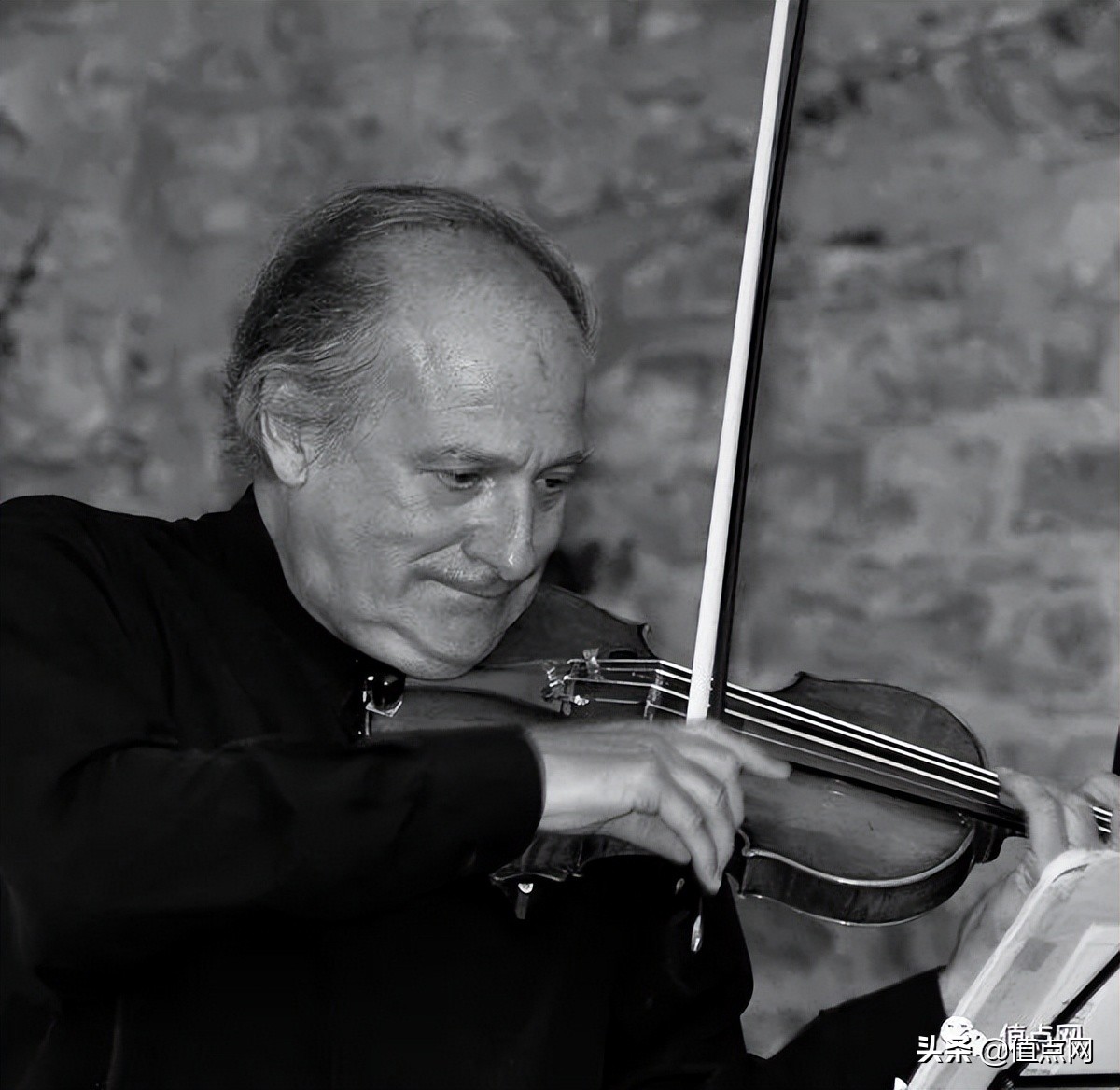 286年历史瓜奈里小提琴法国拍卖|成交价料达RMB6,950万