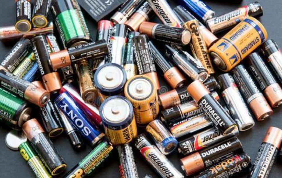 手机要等耗尽电再充吗,手机电量剩20%就要充电