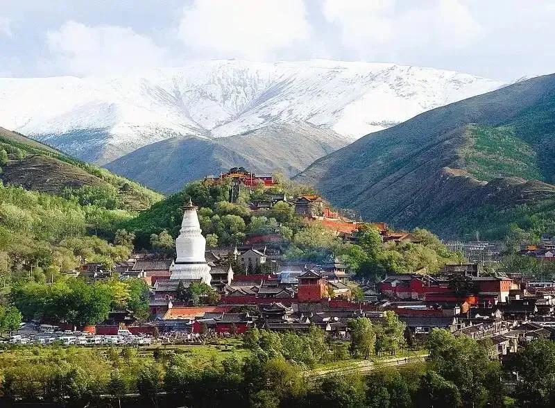 五台山景区到文殊菩萨道场多远,五台山为什么是文殊菩萨的道场呢