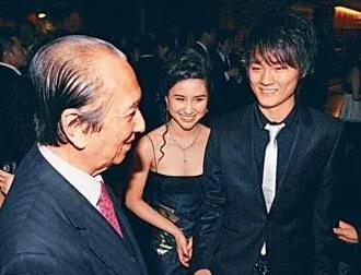 赌王何超莲身价多少亿,赌王何超莲分到家产了吗