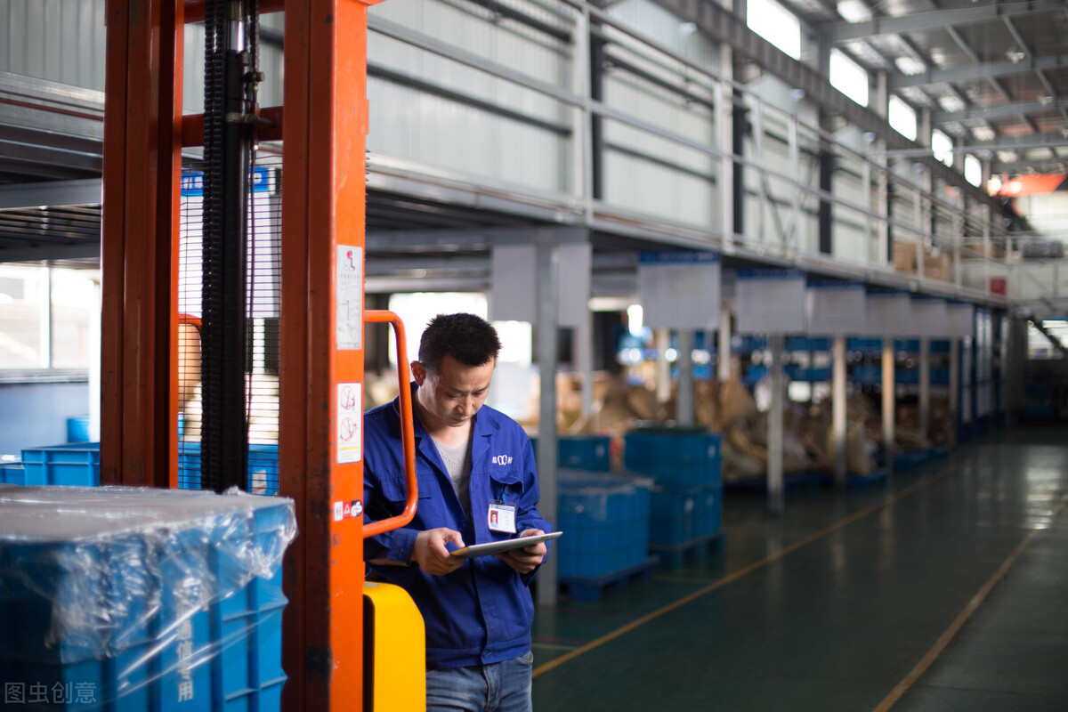 年轻人不进工厂还有什么挣钱门路,招工难年轻人不进工厂都去哪里了