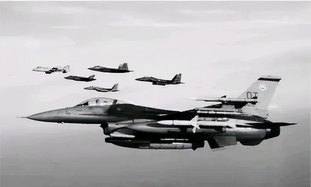 海湾战争完整视频,1986年黄金峡谷行动