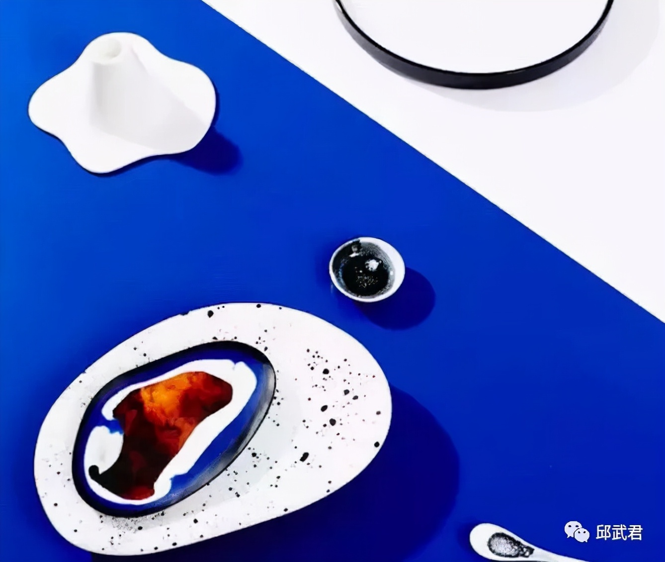 克莱因蓝是什么蓝,克莱因蓝和莫奈灰