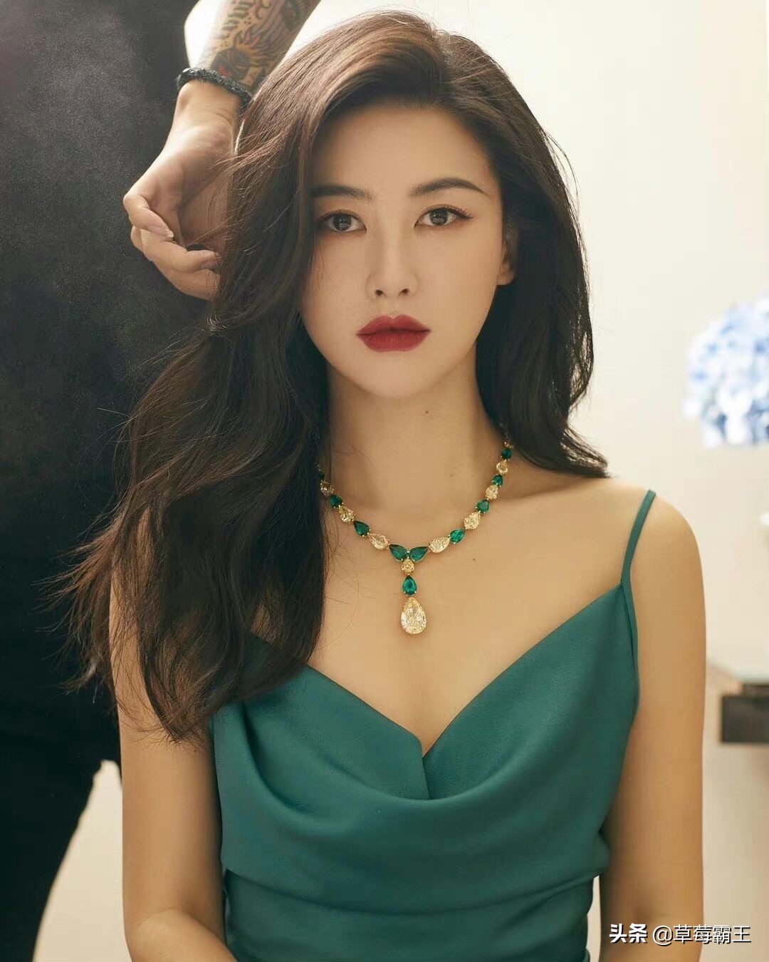 李嘉欣关之琳陈红林青霞最近合影,林青霞关之琳和陈红哪个漂亮