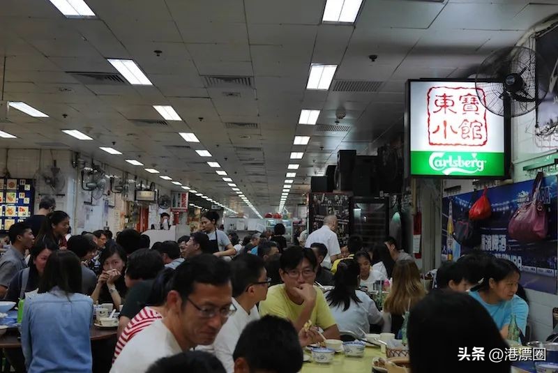 一家店铺宣布关门整条街,一家店突然停业了