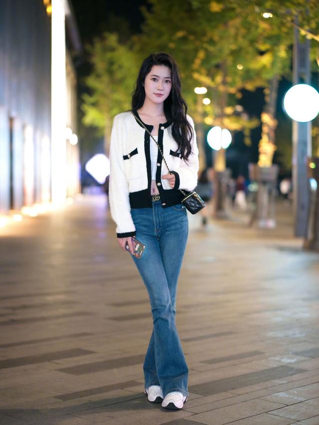 穿来穿去还是板鞋舒服,穿来穿去还是黑裤子最百搭