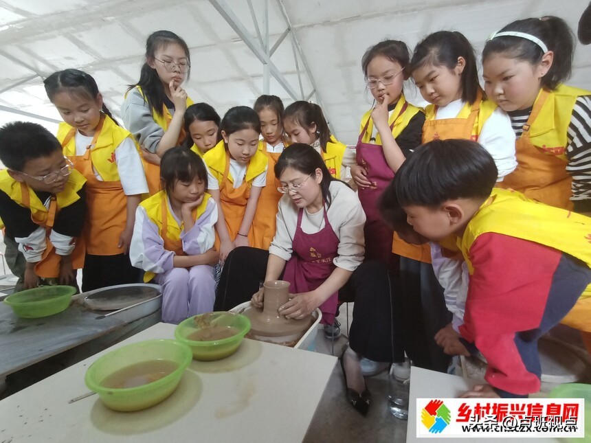 涔℃潙鎸叴闄剁摲鏂囧寲,涔℃潙鎸叴涓婚闄惰壓