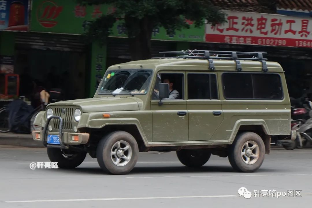 战旗对比北京212,bj212新款和bj80新款区别