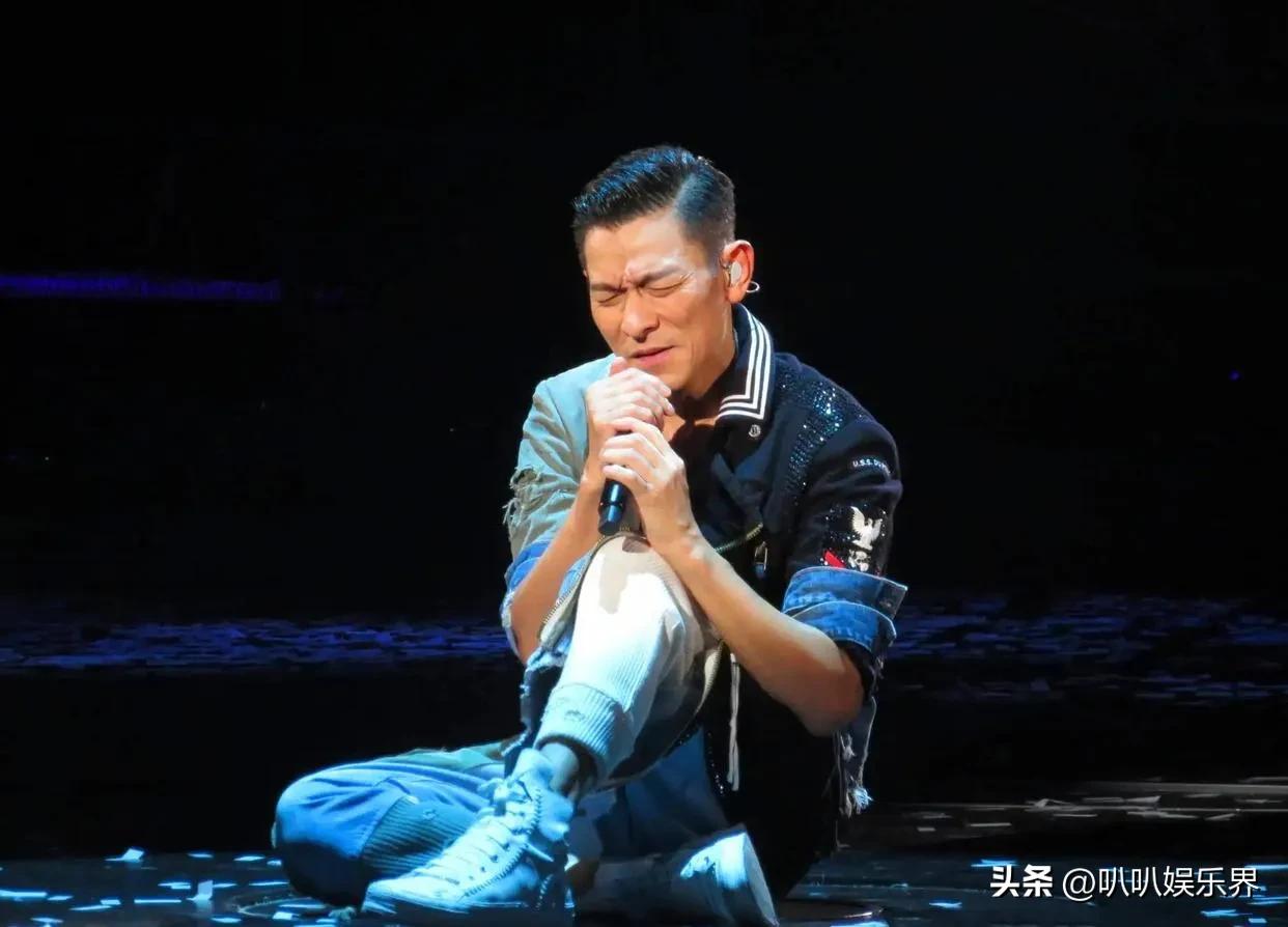 出道40年刘德华凭什么这么红,从年轻到现在的刘德华