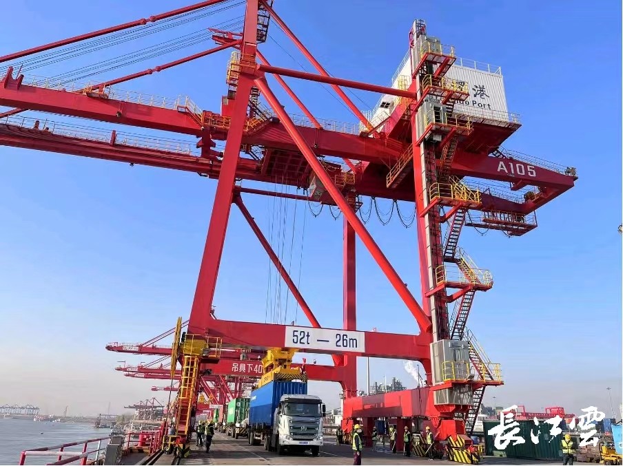 武汉和郑州谁的枢纽作用更大,中部地区武汉郑州长沙