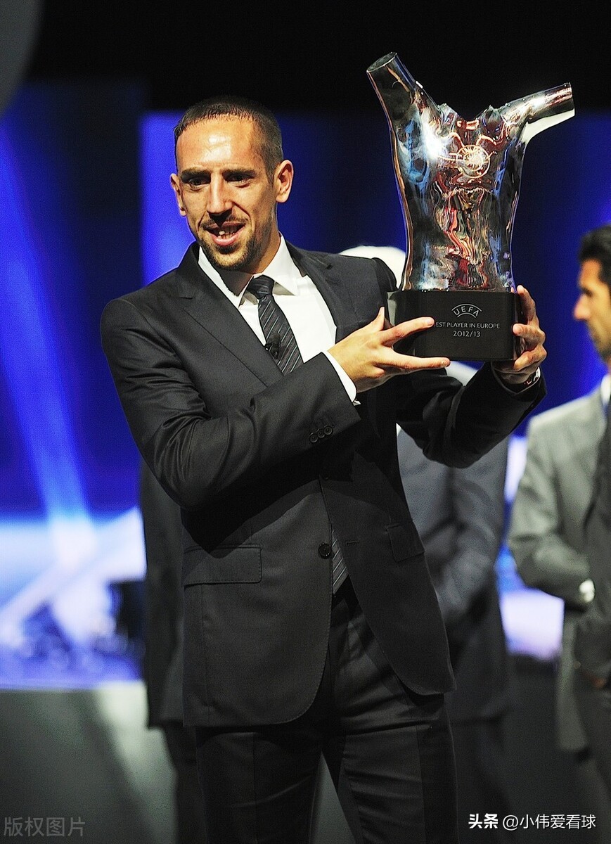 里贝里宣布退役是不是真的,里贝里拜仁退役痛哭