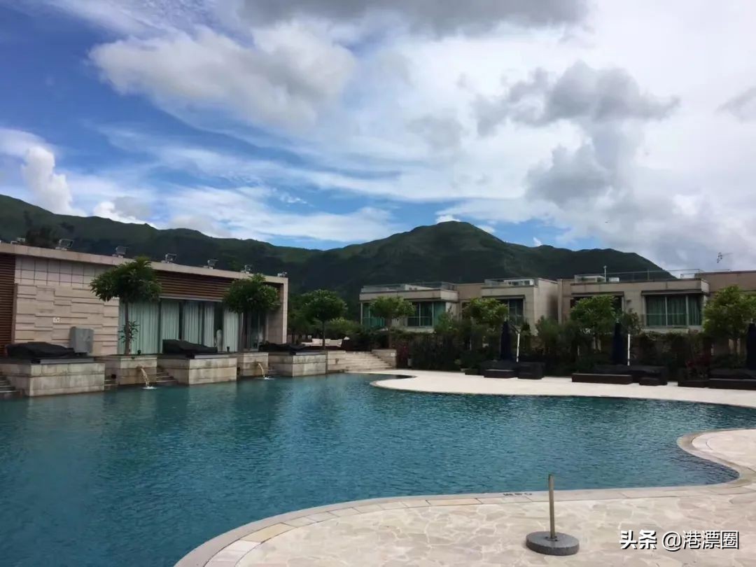 香港有钱人真实生活,香港富翁体验底层生活