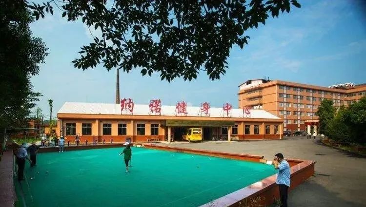 跳江自杀事件老头,跳江的一般死因