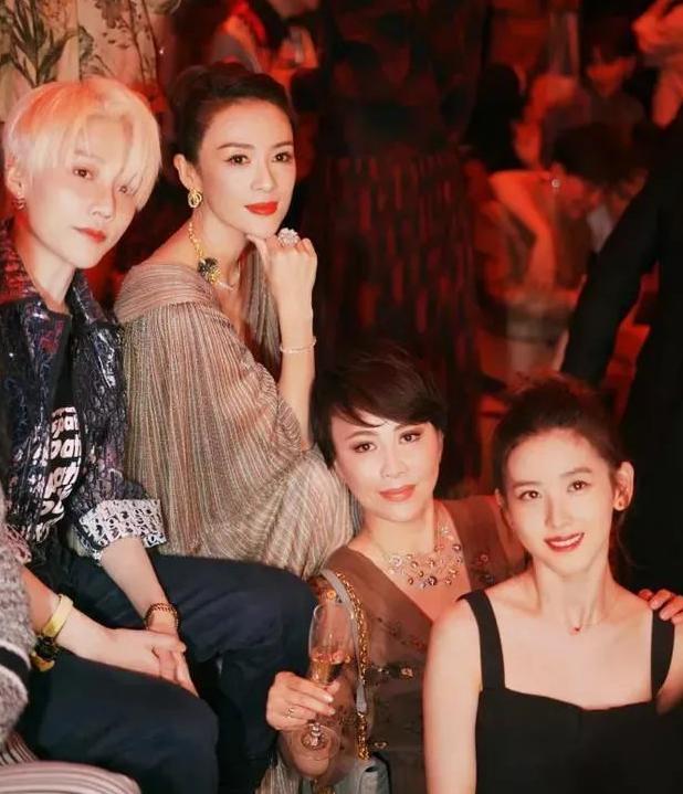 奶茶妹妹章泽天怎么发家,奶茶妹妹章泽天有多少资产