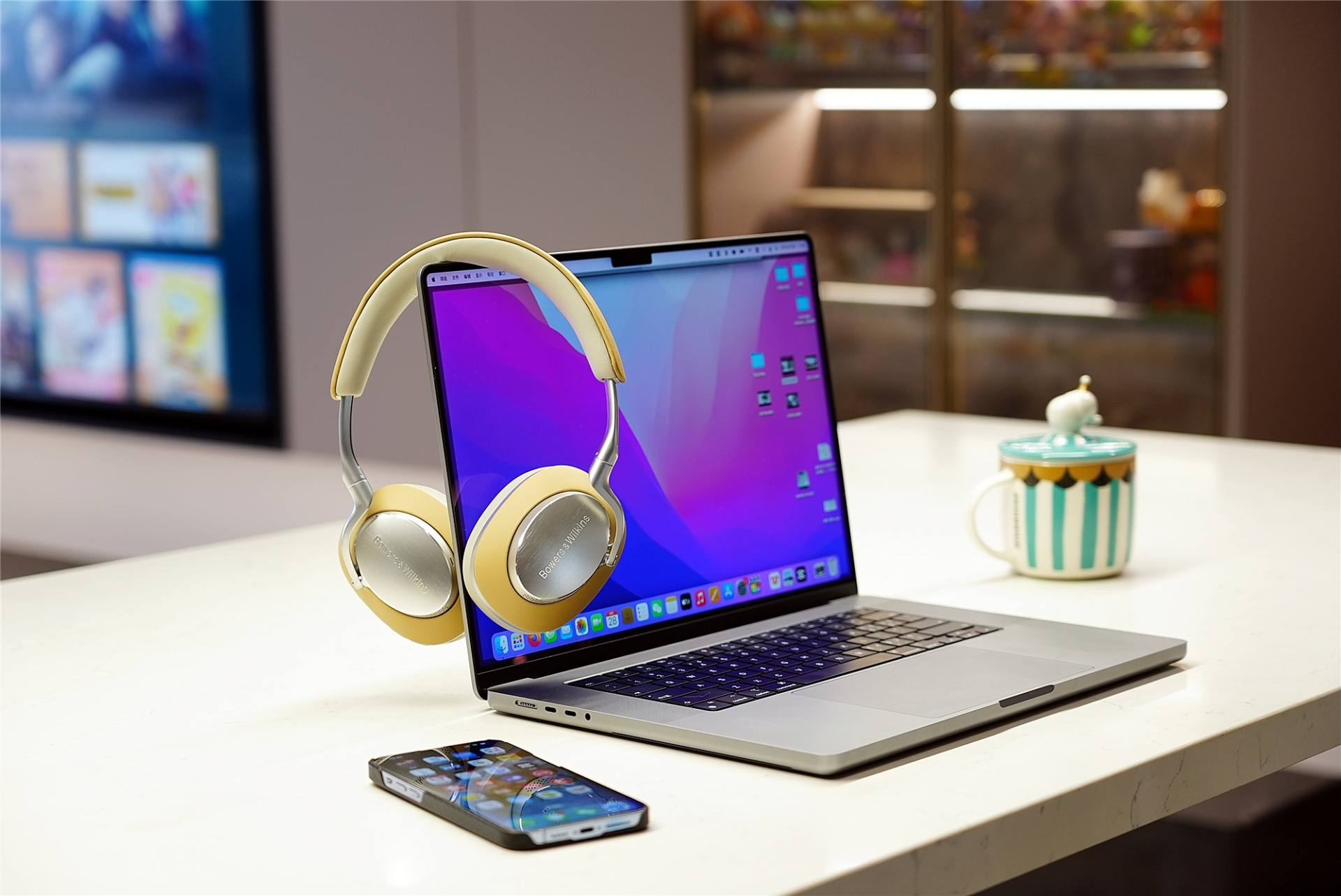 宝华韦健旗舰头戴耳机测评,宝华韦健px8对比苹果耳机