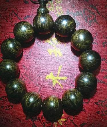 阴沉金丝楠有阵阵幽香,阴沉金丝楠盘玩变色吗