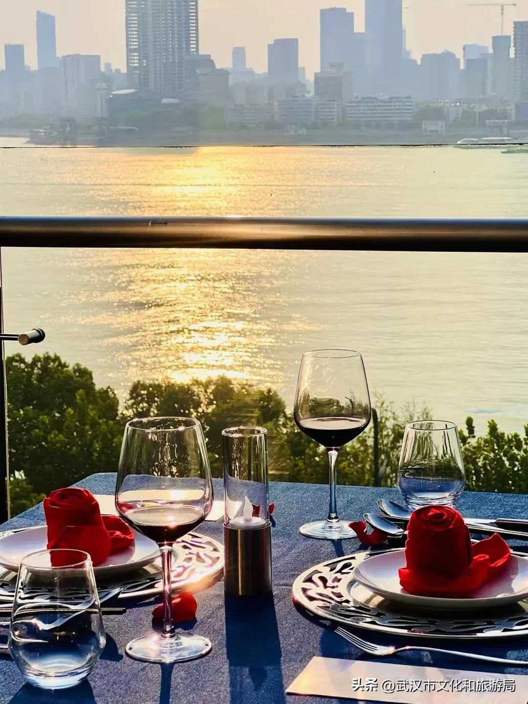 武汉4钻酒店推荐,武汉酒店推荐游玩方便