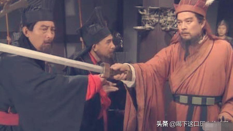 历史上的董卓是个怎样的人,正史中董卓样貌