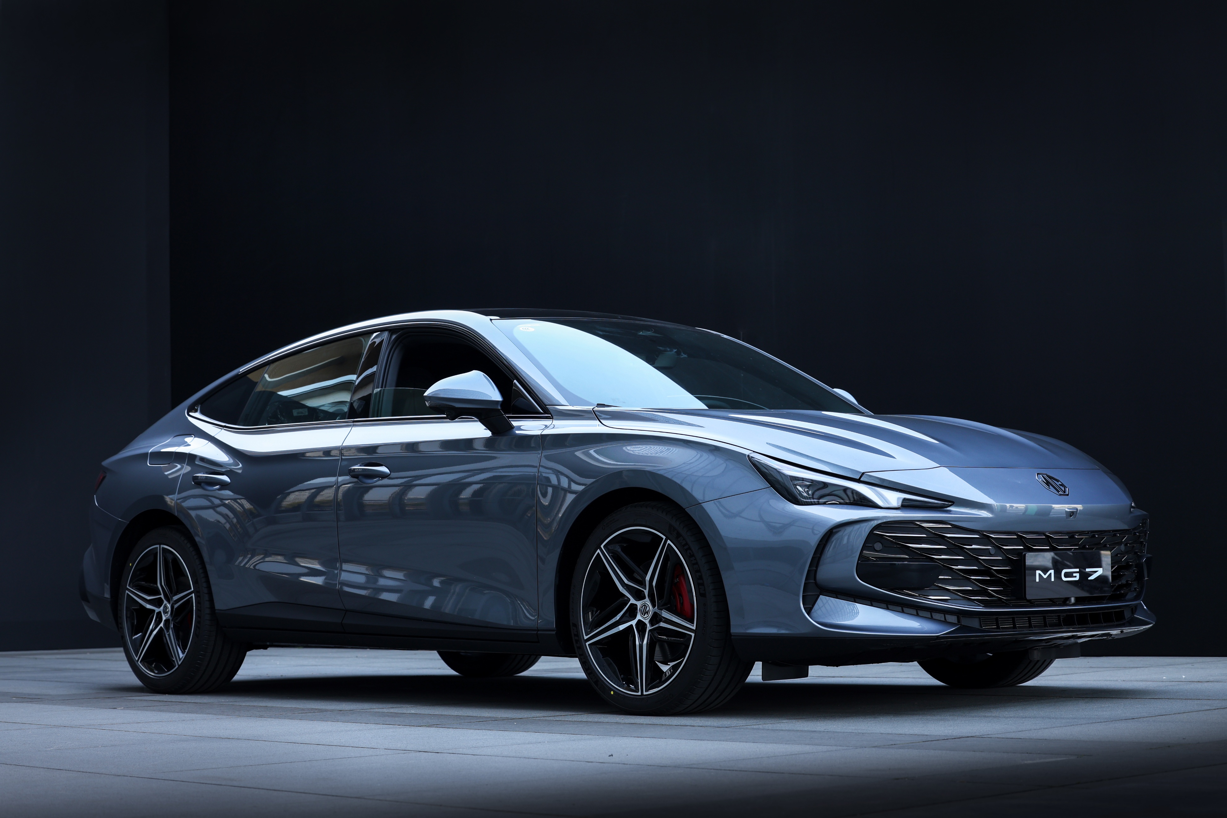 同行直呼太太太卷了!今年上新4款家用油车,2.0T车型均低于15万