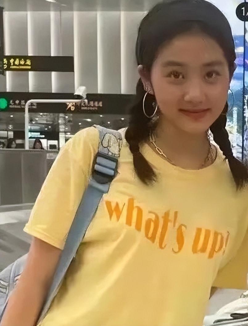 黄磊的女儿穿情侣装,黄磊女儿出国留学