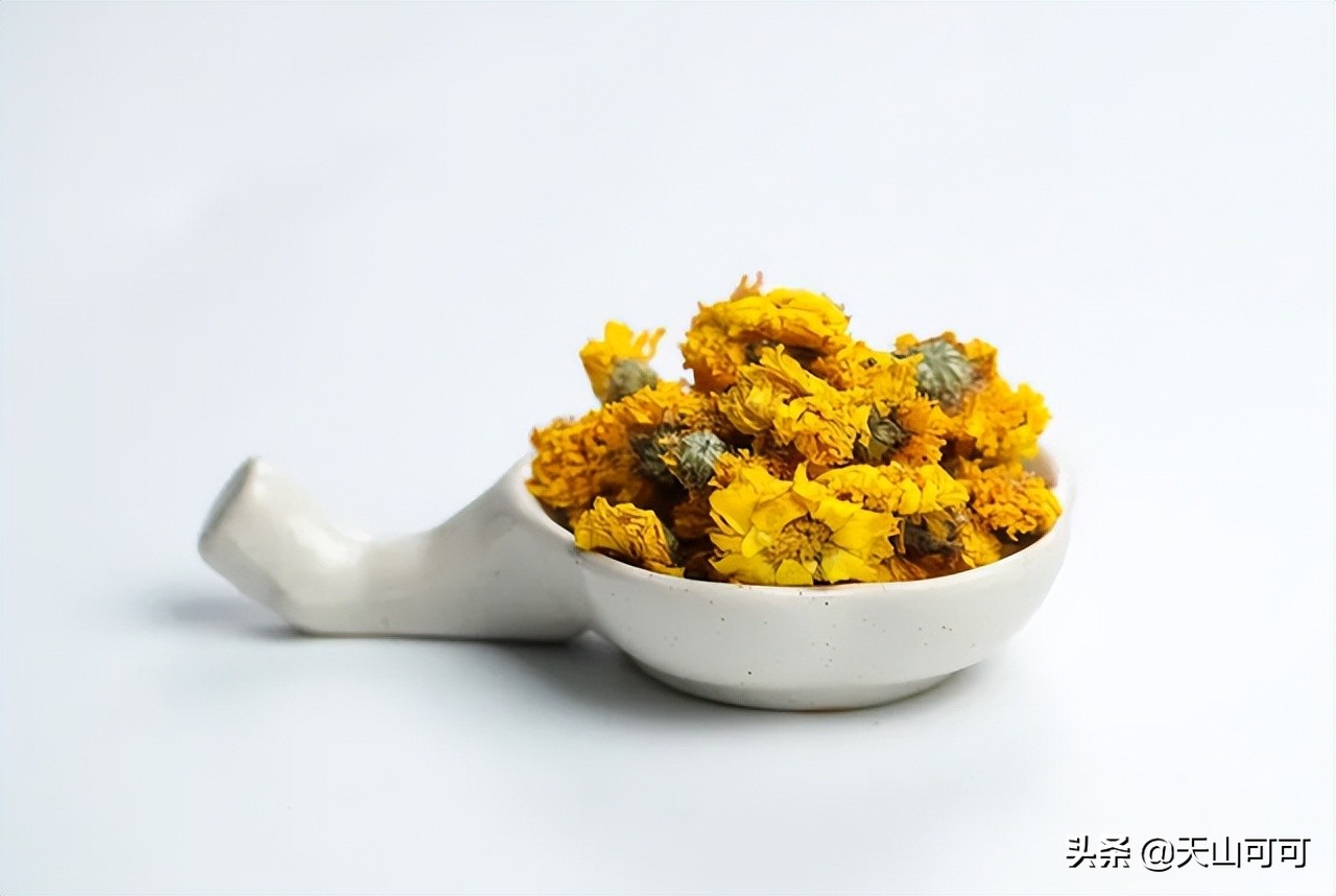 菊花茶分哪几种夏天喝哪种更好,夏天喝冬瓜茶好还是喝菊花茶好