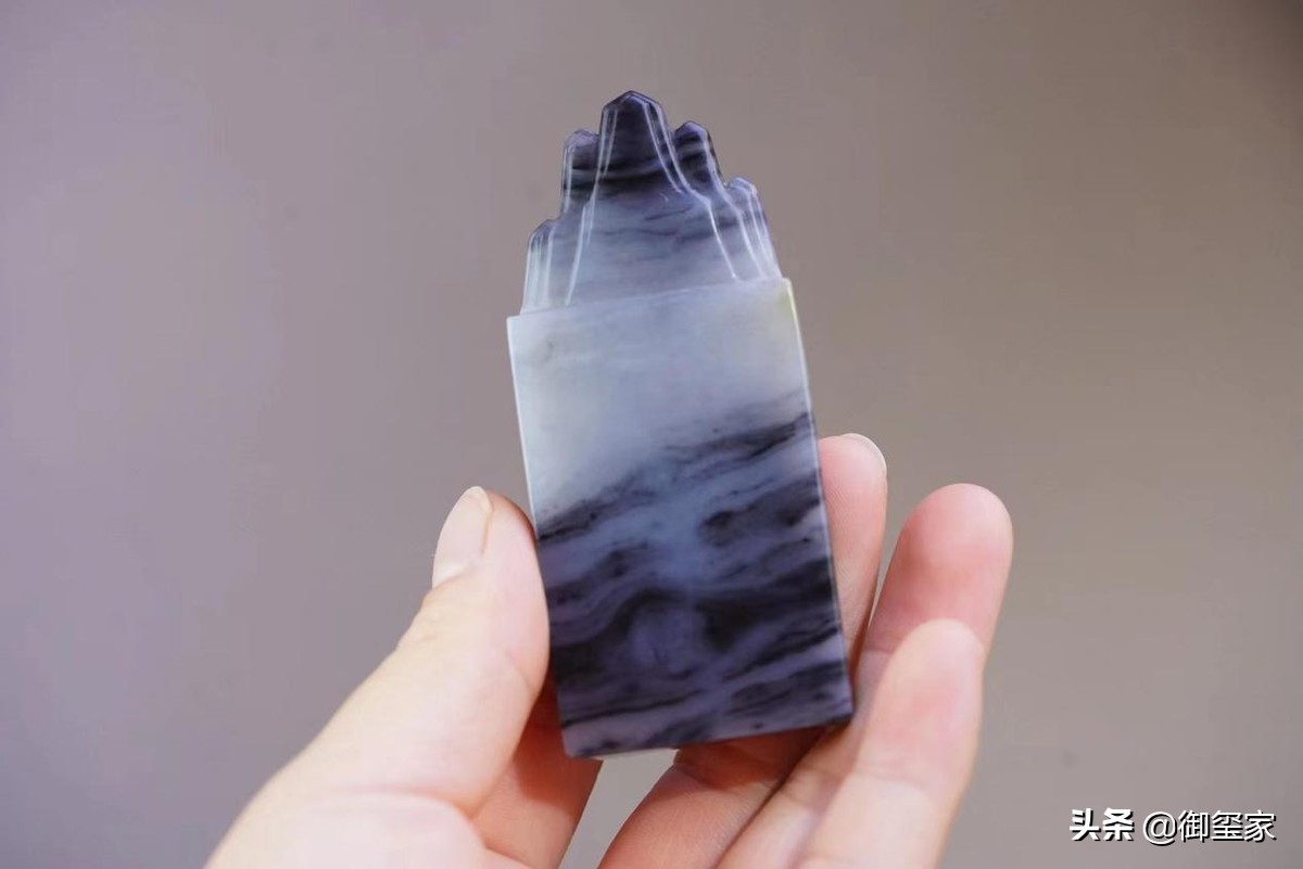 #和田玉#最简单，最快速鉴别和田玉的方法，你知道吗