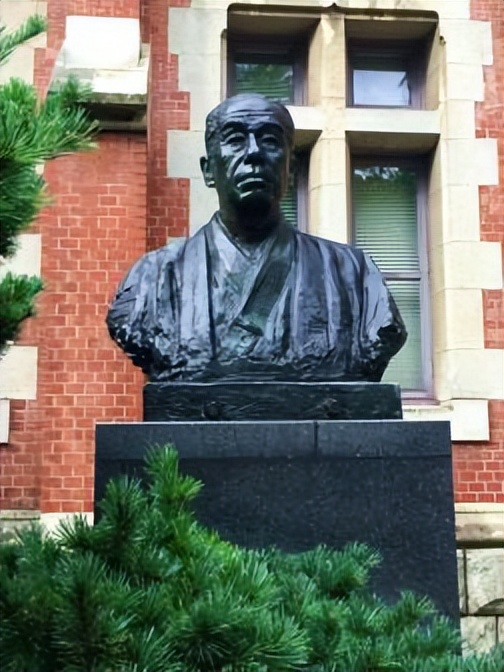 鏃ユ湰搴嗗簲涔夊【澶у瀛﹁垂,搴嗗簲涔夊【澶у鏃ユ湰鎺掑悕