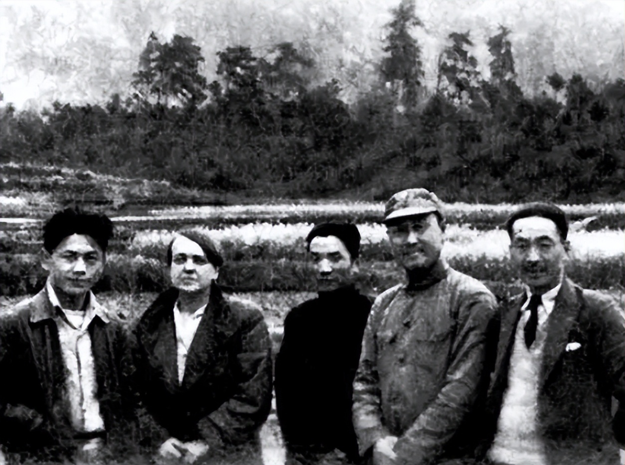 美国记者史沫特,美国记者史沫特莱采访