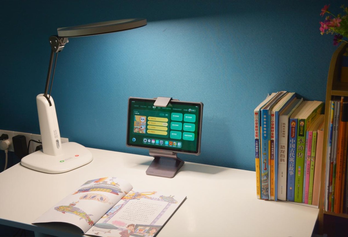 加NIR红光技术，两千多入手爱德华医生天使之光2润眼灯，值吗？