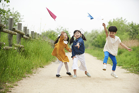 父母视力正常孩子高度散光,父母视力正常孩子失明