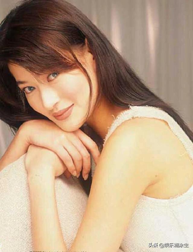 香港四大癫王之首陈宝莲：一脱成名，为情自杀，至死爱着黄任中